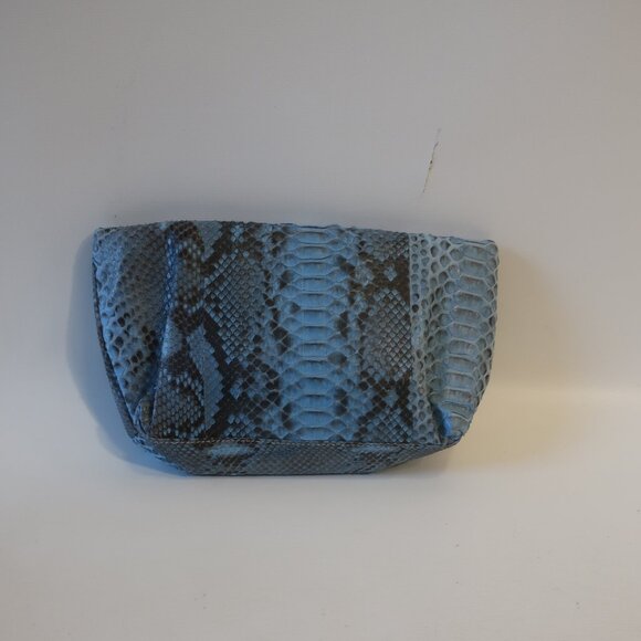 NWOT Womens Laurent Effel Gray Blue Python Print Leather Clutch Handbag - Picture 3 of 5